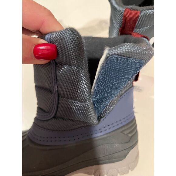 NWT OshKosh B’gosh Boys Splash Snow Boots Sz 8 Blue Black - Picture 6 of 8